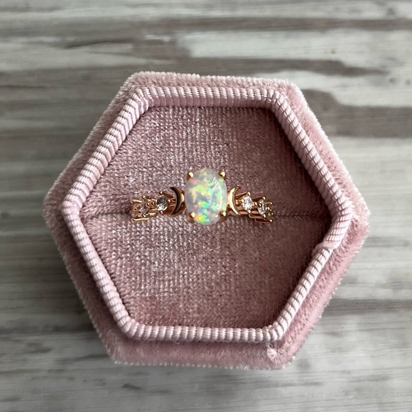 Crystal Crescent Moon Ring - Size 5.5 - Picture 3 of 4